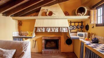 Télévision, cheminée