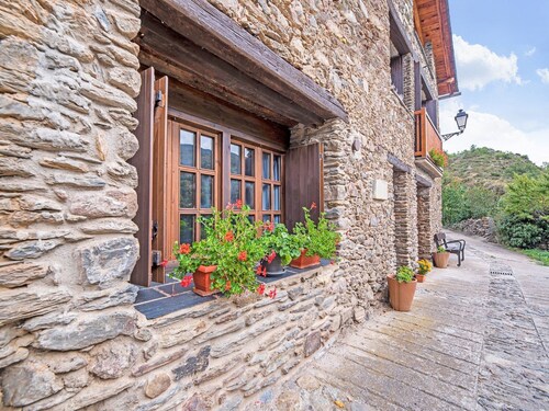 Apartment in Isavarre near Pyrenees Mountains