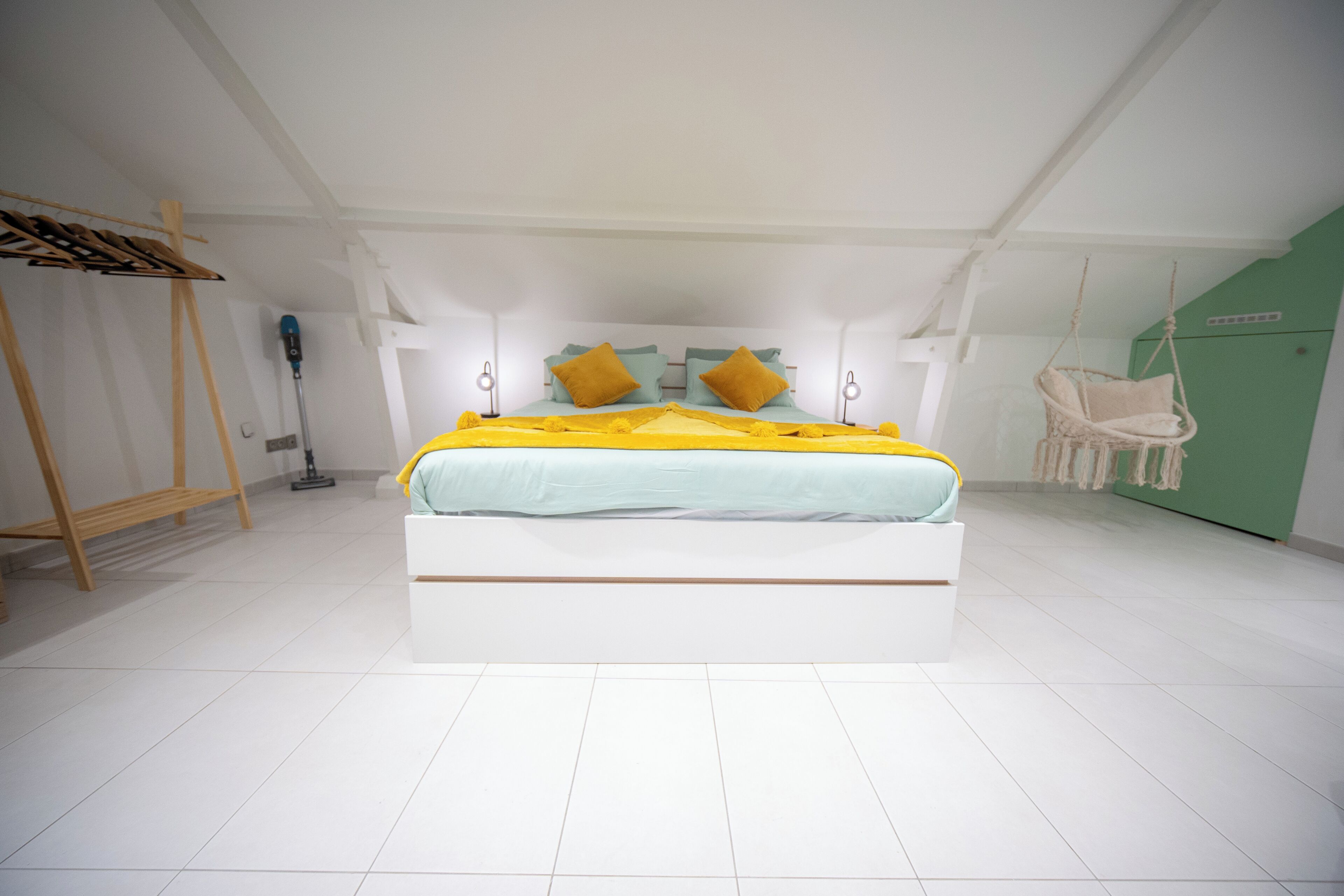 1 chambre, fer et planche à repasser, Wi-Fi, draps fournis