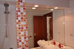 Dusche, Bidet