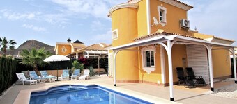 Villa in Costa Cálida with Private Pool