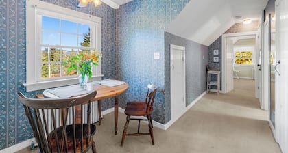 CHARMING Mid Century Vintage 1BR Guest Suite - 2 Min to Downtown