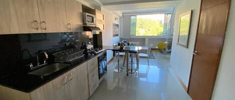 Appartement, 2 chambres, balcon, vue ville | Intérieur