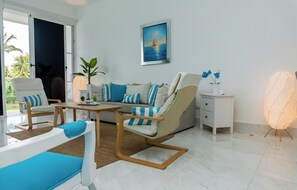 TV - New 2 bedrooms apt at playa Bonita Beach Residences lake view building 4201 (LAS TERRENAS)