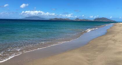 Spacious home perfect for family, couples, friends, near beach, golf, eateries