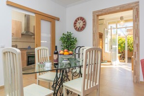 Dining - Juniper (Inca) - Two Bedroom Villa, Sleeps 4 (Inca)