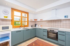 Kühlschrank, Mikrowelle, Geschirrspüler
