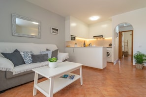 TV - Ses Fonts C25 - Two Bedroom Apartment, Sleeps 4 (Son Parc)