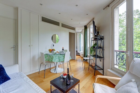 1 bedroom, iron/ironing board, WiFi, bed sheets - 405 Suite Pinel - Superb apartment in Paris (Paris 13 Gobelins)