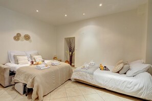 1 bedroom, iron/ironing board, Internet, bed sheets