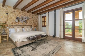 3 camere, ferro/asse da stiro, accesso a Internet, lenzuola