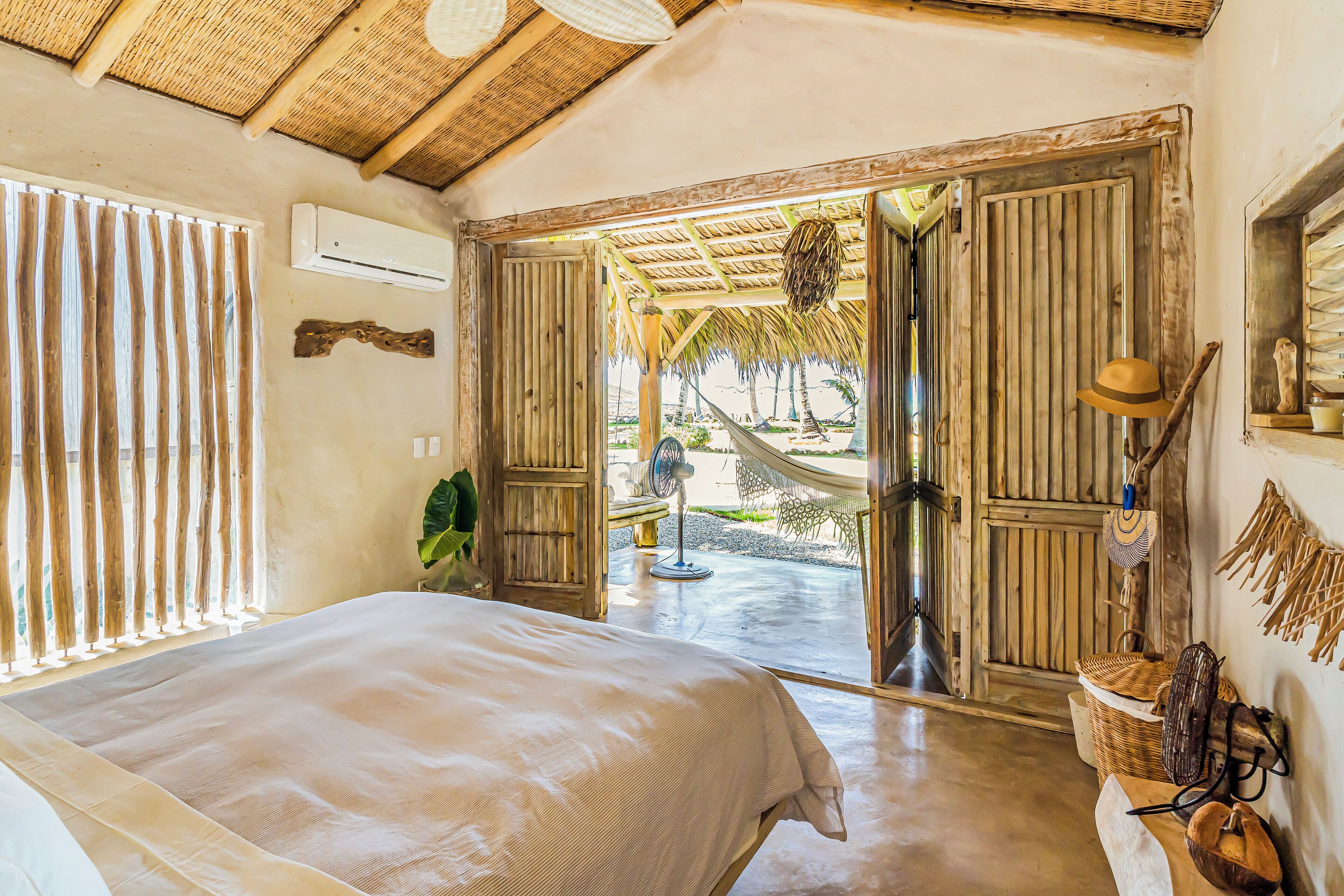 5 chambres, bureau, Wi-Fi gratuit, draps fournis