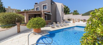 Villa Lina - Six Bedroom Villa, Sleeps 14