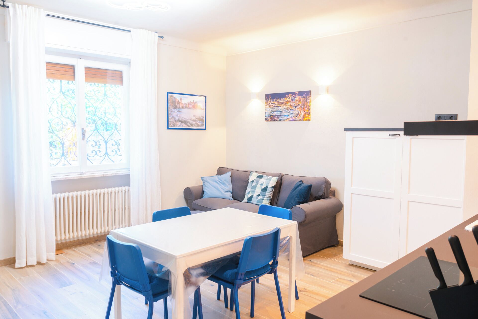 Apartment | Living area | Flat-screen TV