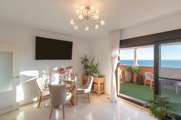 Interior - Atico Gran Sol - Two Bedroom Apartment, Sleeps 4 (Rincon de la Victoria)