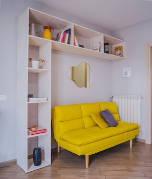 Smart TV, books