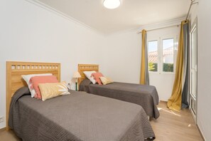 4 Schlafzimmer, Internetzugang, Bettwäsche