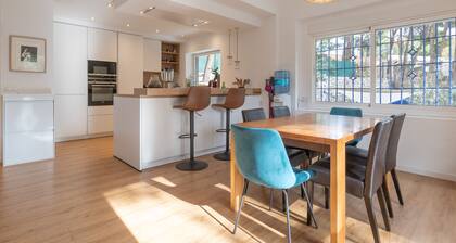 Axarquía - Two Bedroom Chalet, Sleeps 6