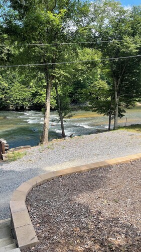 River tunes at its best panoramic views just steps away from the river 