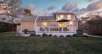 The Beach Bungalow I Guest Favorite I