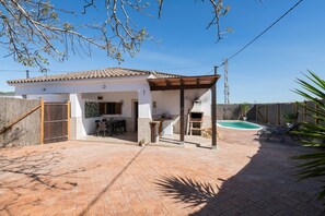 Outdoor dining - Casa Roja - Two Bedroom Villa, Sleeps 4 (La Ribera de la Oliva)