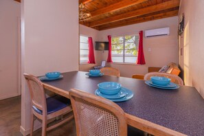 Living area - Hi-Line Lake Resort (Tow)