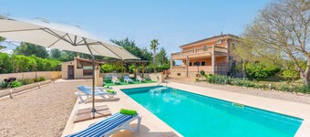 Es Garroveret - Four Bedroom Villa, Sleeps 8