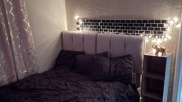 3 quartos, ferros/tábuas de passar roupa, Wi-Fi, roupa de cama