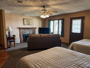 2 habitaciones, tabla de planchar con plancha, internet y ropa de cama 