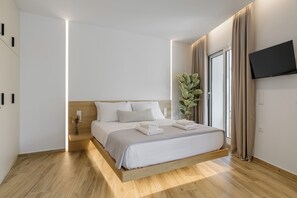 2 عدّة غرف نوم ومكواة/لوح كي وسرير سفر وواي فاي