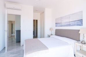 4 Schlafzimmer, Bügeleisen/Bügelbrett, Internetzugang, Bettwäsche