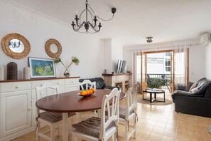 Dining - Al Pujol - Three Bedroom Apartment, Sleeps 6 (Mallorca)