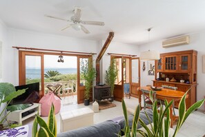 TV, fireplace - La Casa Del Far - Three Bedroom Chalet, Sleeps 6 (Mallorca)