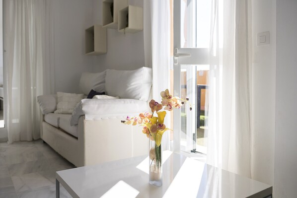 TV - Atico Costa Doñana - Two Bedroom Apartment, Sleeps 4 (Bonanza)