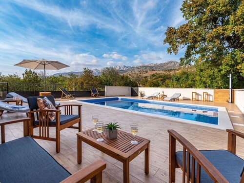 Ferienhaus Zaton mit Pool am Fluss Canyon