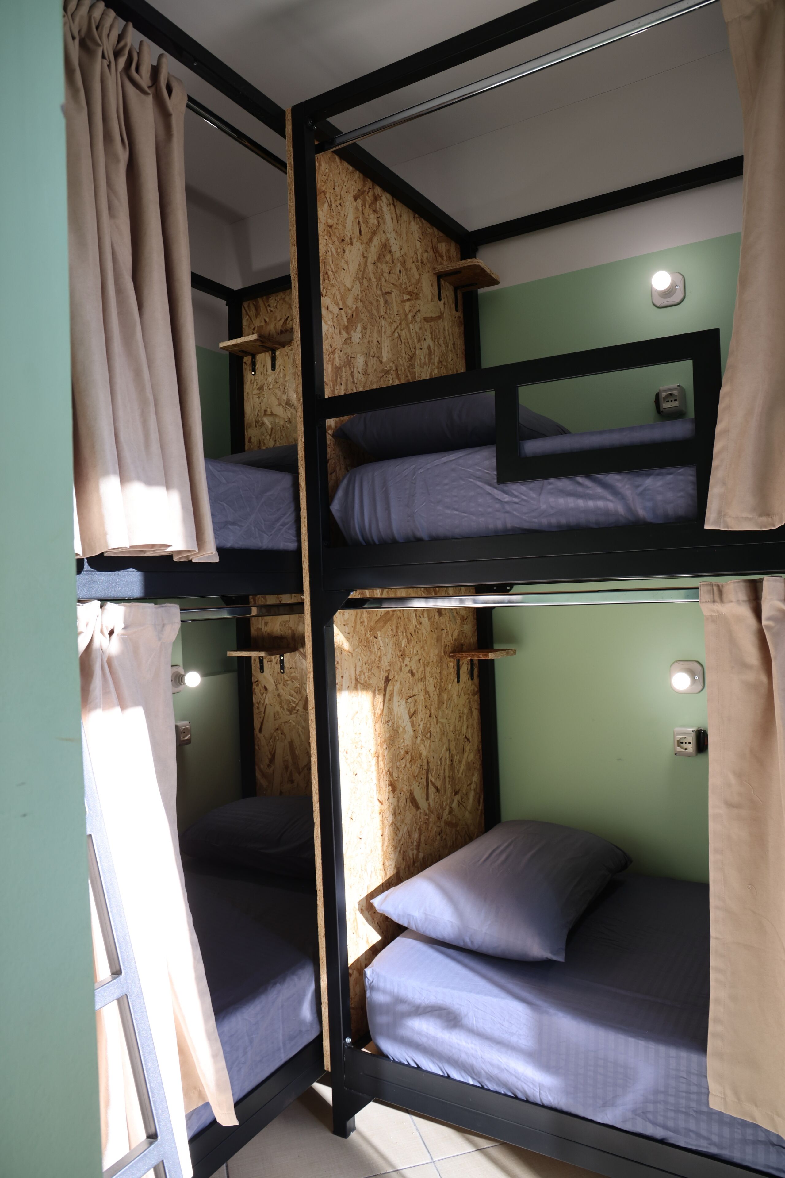 標準共用宿舍 | 免費 Wi-Fi