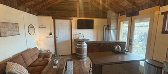 Vineyard Bunkhouse studio near Chelan