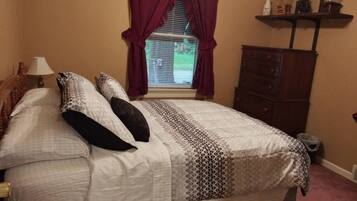 2 dormitoris, planxa i posts de planxar, wifi i roba de llit