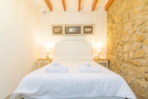 3 bedrooms, iron/ironing board, Internet, bed sheets - Sa Casa De Ses Bicicletes (Caimari)