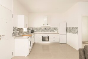 Fridge, microwave, dishwasher, toaster