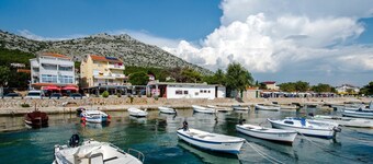 Appartement à Starigrad près de la plage