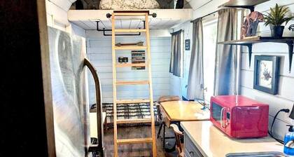 Desert Blue Dream - Adorable Tiny House in the Mountains of Julian