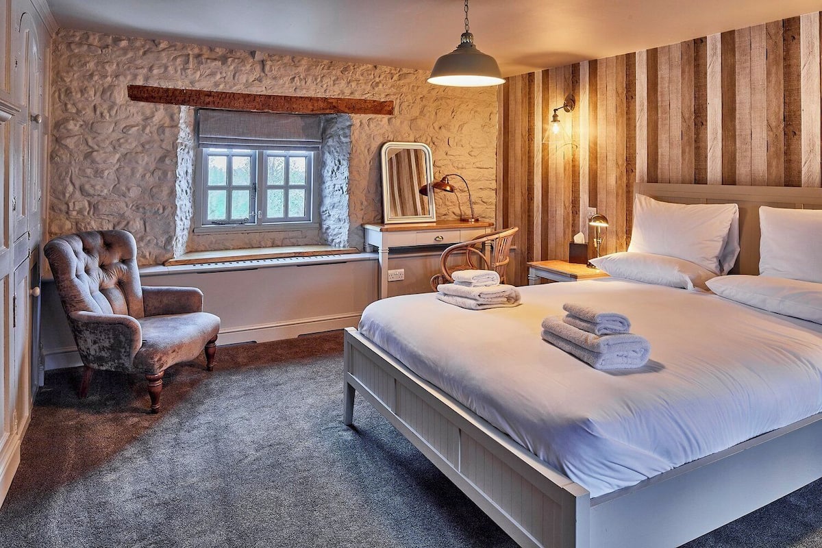 Superior Double Room | Free WiFi
