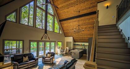 Beautiful views with lake access and zero stairs to the water!