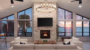 Suite, 2 Bedrooms | Living room