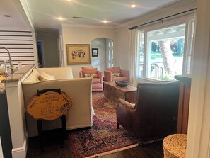 Interior - Charming Ranch - Near it All in East Dallas! (Dallas)