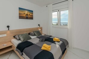 2 habitaciones, tabla de planchar con plancha y wifi gratis