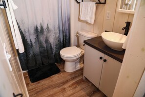 Shower, towels