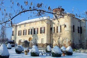 Exterior - A Castle Stay in Wine Country (Rocca Grimalda)