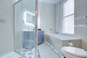 Shower, towels, soap, shampoo